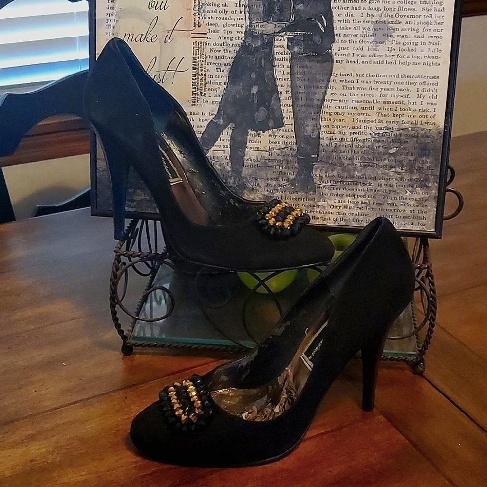 Beverly Feldman Black Suede 4" 👠 Heels